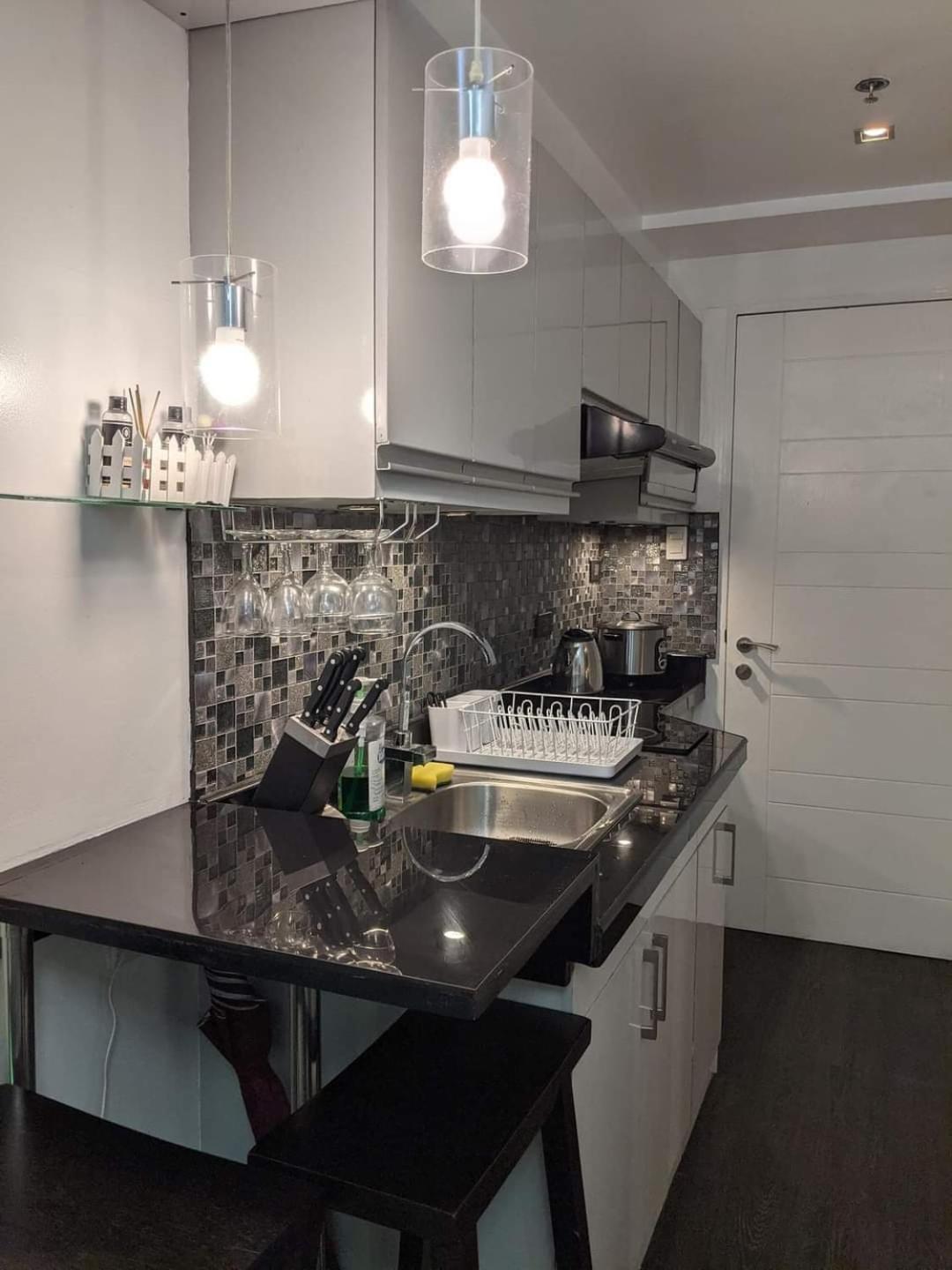1 Cozy Bedroom In Lumiere Residences Pasig City Buitenkant foto